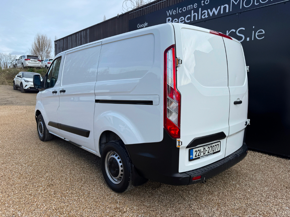 2022 Ford Transit Custom - image 6