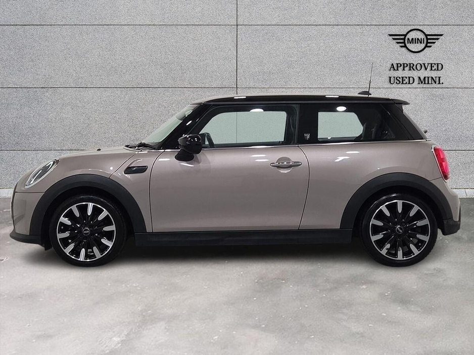 2023 MINI Hatch - image 3