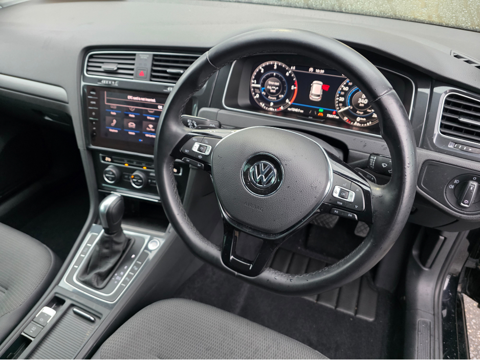 2020 Volkswagen Golf - image 20