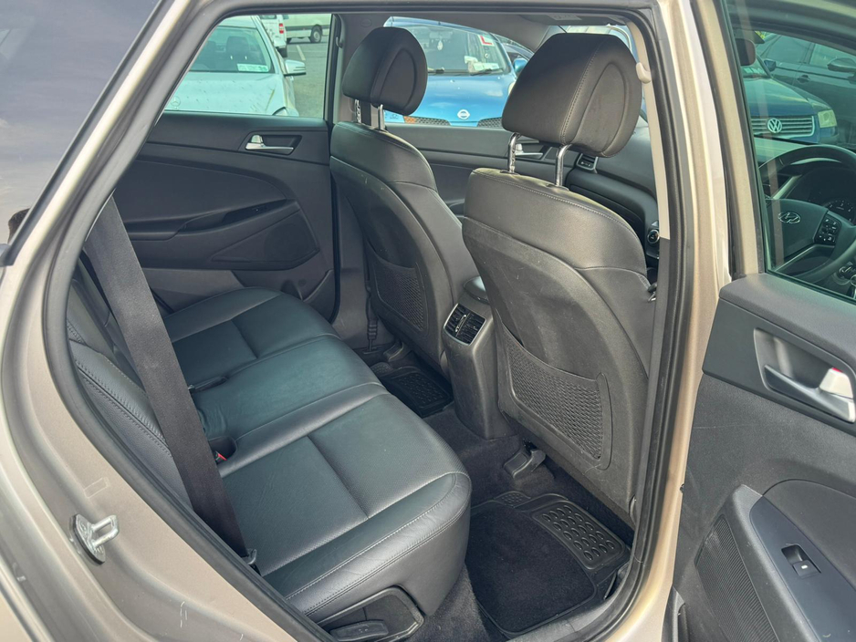 2017 Hyundai Tucson - image 14