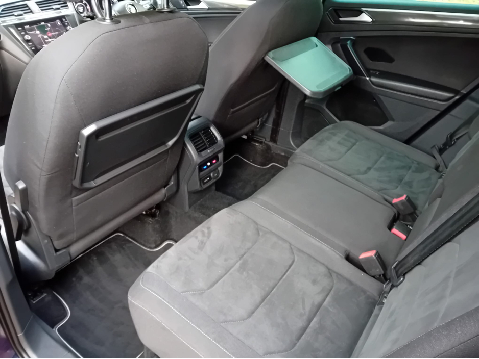 2018 Volkswagen Tiguan - image 18