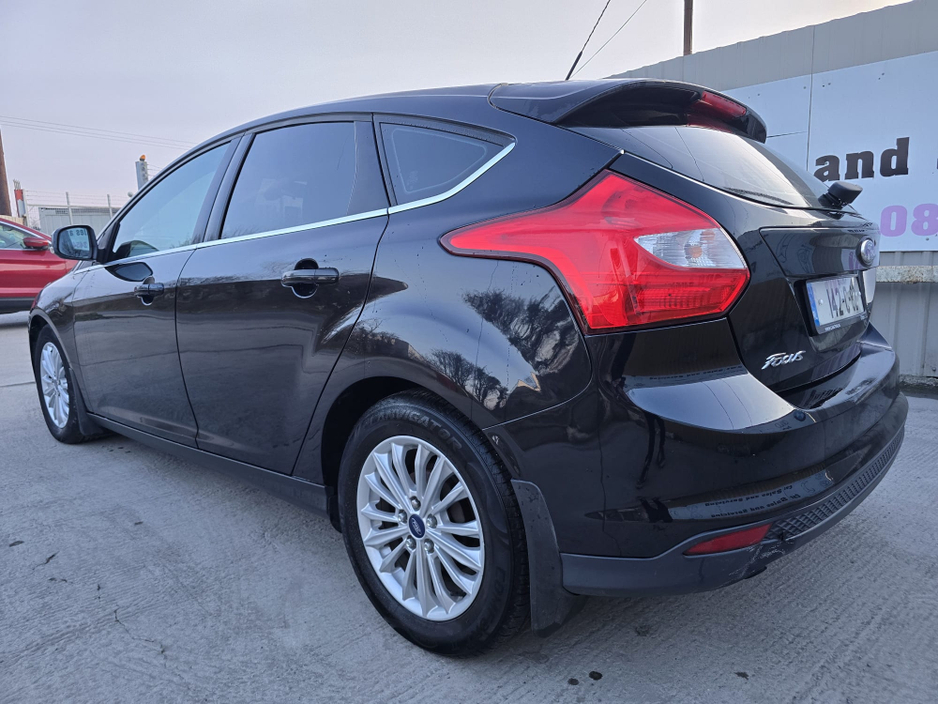 2014 Ford Focus - image 9