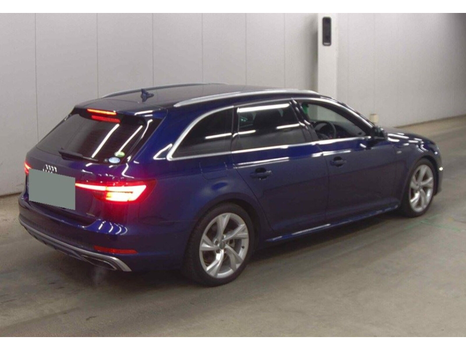 2019 Audi A4 - image 3