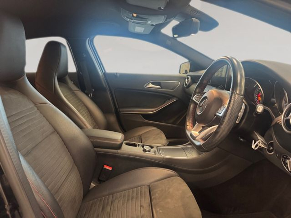 2017 Mercedes-Benz A Class A 180 AMG LINE A/T €17,950