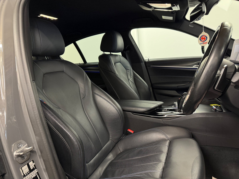 2021 BMW 5 Series - image 11