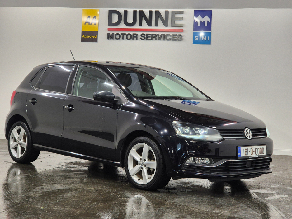 2016 Volkswagen Polo **HIGHLINE**AUTO**LEATHER/ALCANTARA SEATS**HEATED SEATS**ANDROID/APPLE MEDIA RADIO**DISTRONIC CRUISE CONTROL**LED HEADLAMPS**CLIMATE CONTROL**REVERSE CAMERA**AUTO LIGHTS**FOLDING MIRRORS**PADEL SHIFT* €13,899