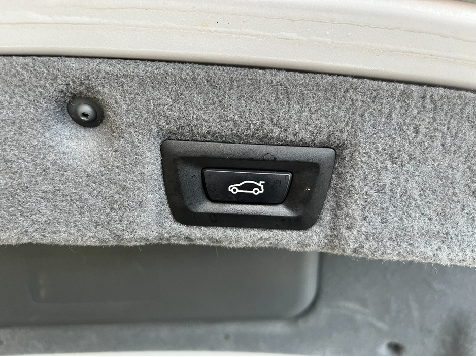 2015 BMW 7 Series 730D M-SPORT EXCLUSIVE AUTOMATIC 3.0 DIESEL //HEAD UP DISPLAY//FULL LEATHER HEATED SEATS//SOFT CLOSE DOORS//SAT NAV// €21,950