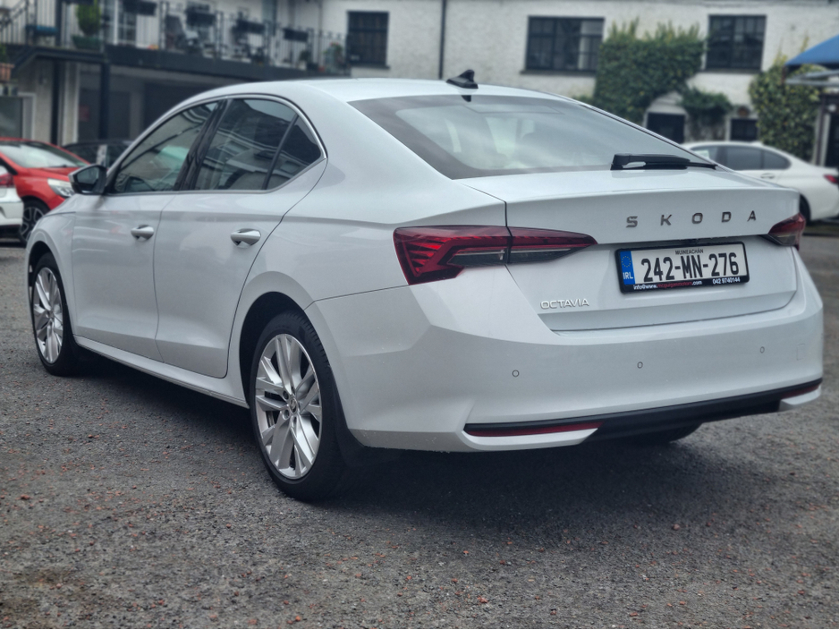 2024 Skoda Octavia - image 8