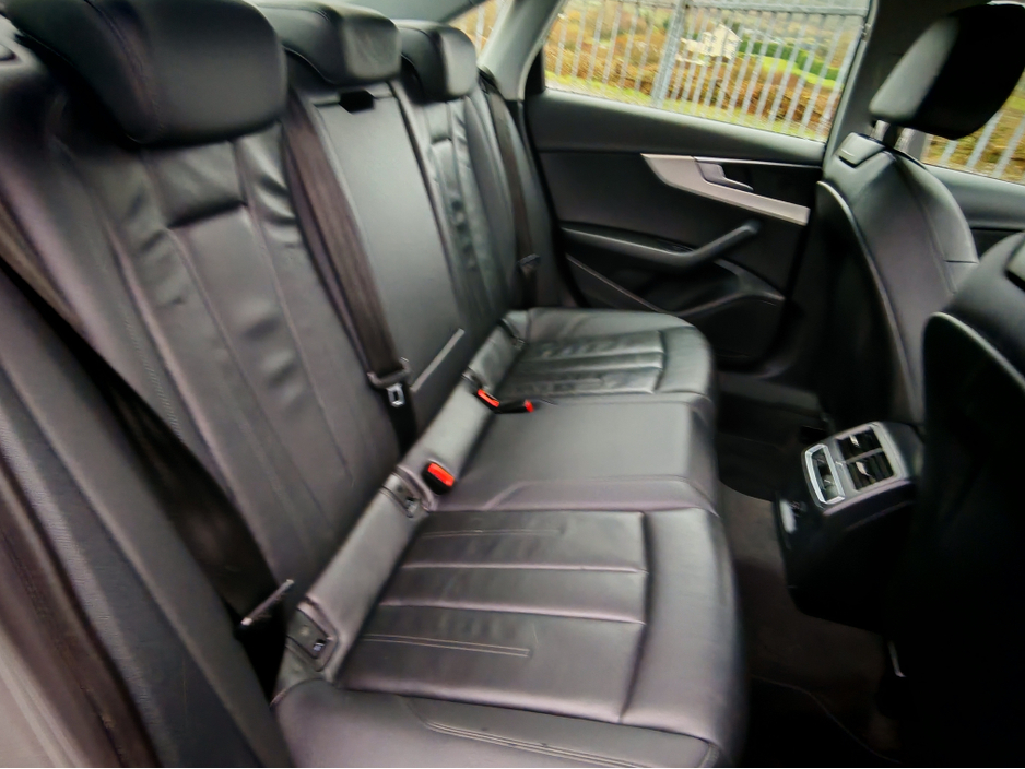 2022 Audi A4 - image 7