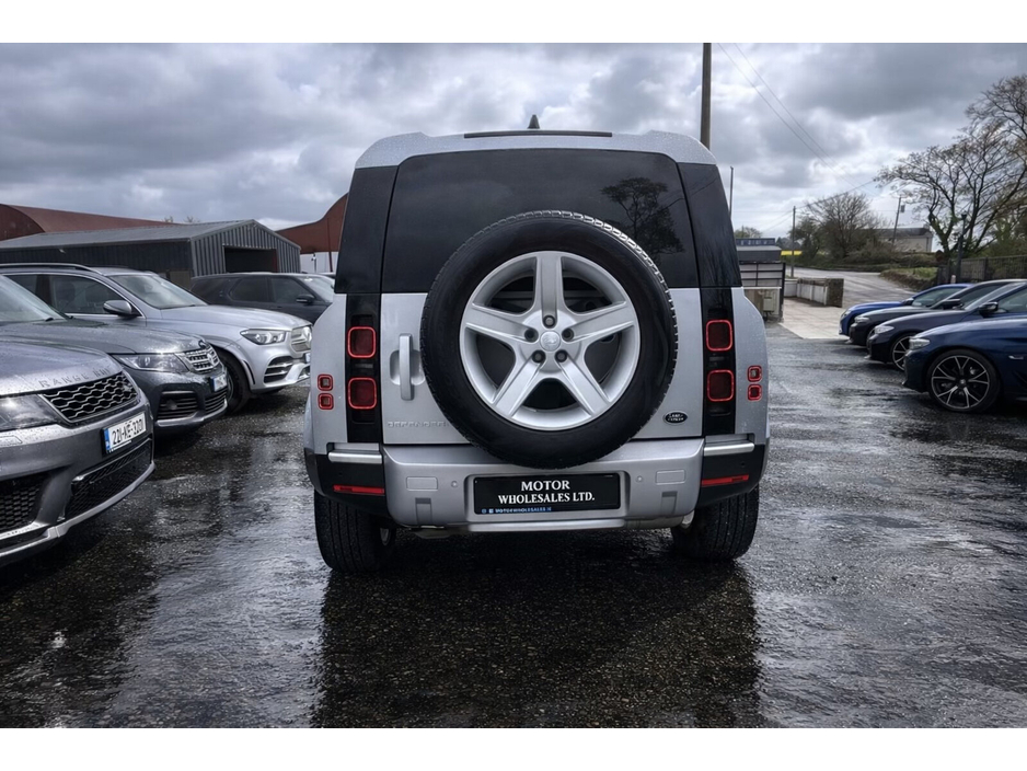 2023 Land Rover Defender - image 2