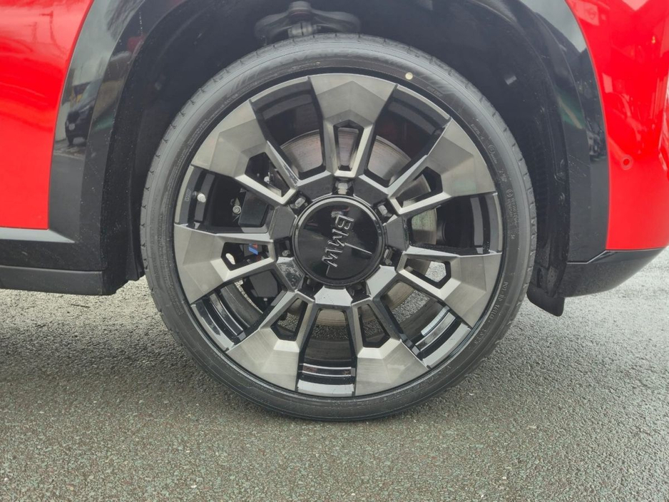 2026 BMW XM  €168,122