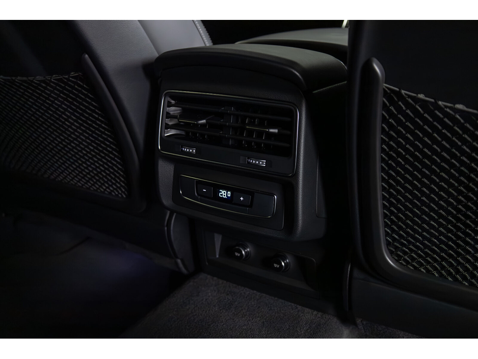 2023 Audi Q8 3.0TFSI e 55 S Line €74,950