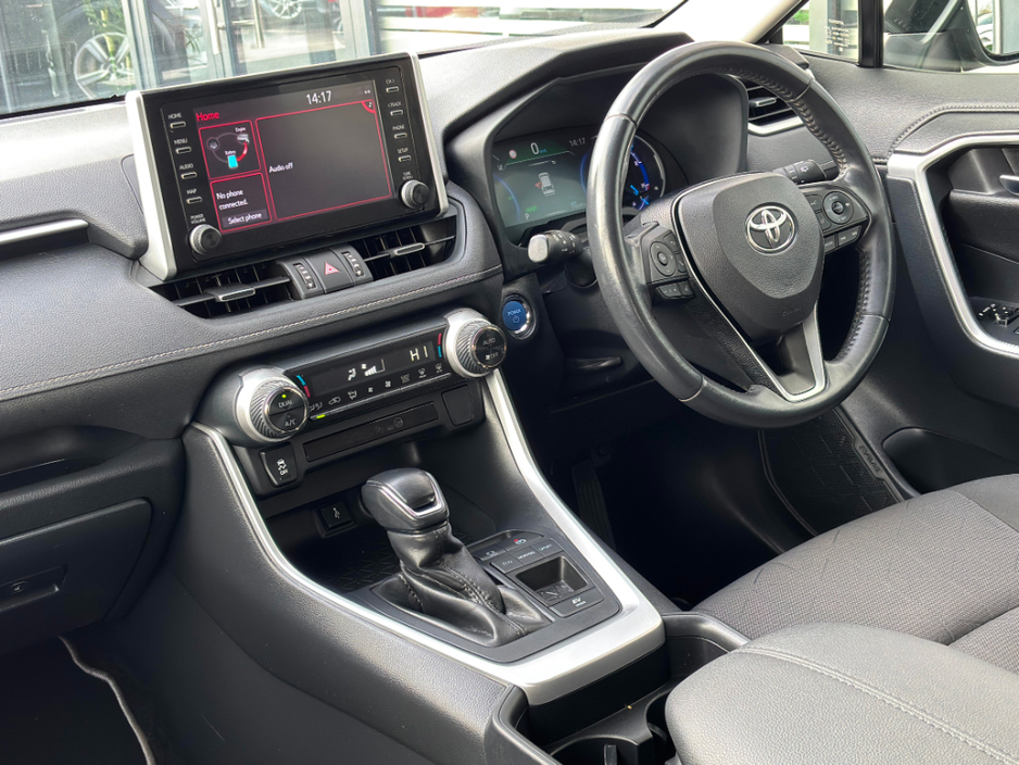 2020 Toyota Rav4 - image 8