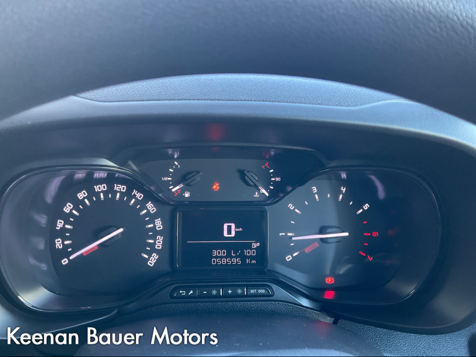 2023 Citroen Berlingo - image 12