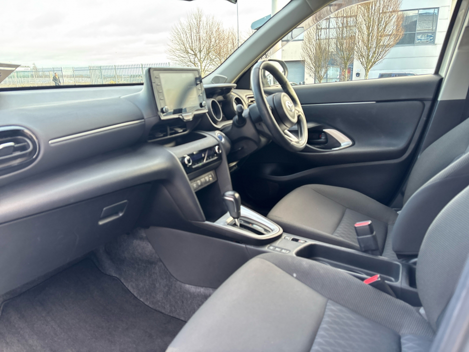 2020 Toyota Yaris Cross - image 2