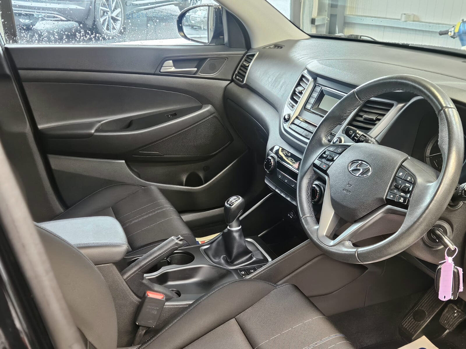 2017 Hyundai Tucson - image 16