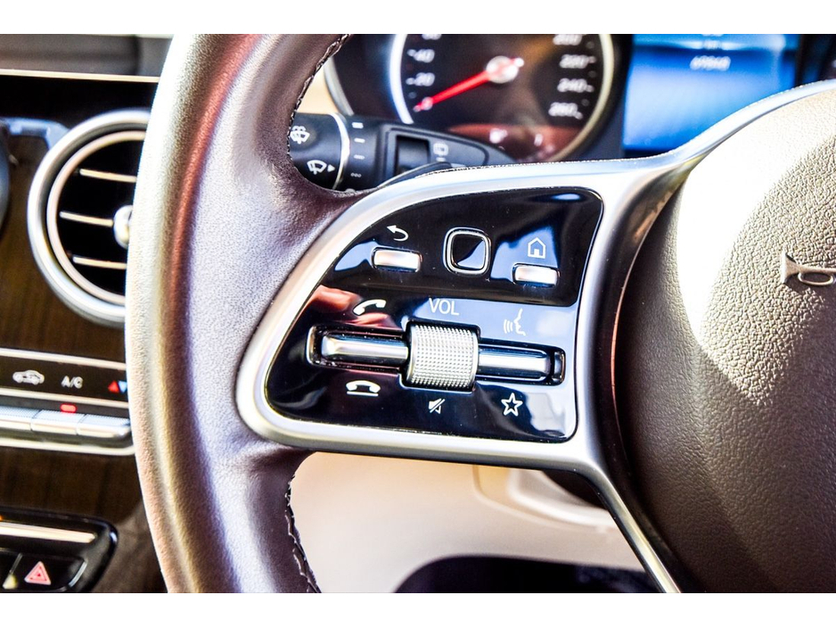 2022 Mercedes-Benz GLC Class - image 22