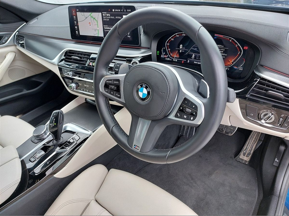 2024 BMW 5 Series - image 6