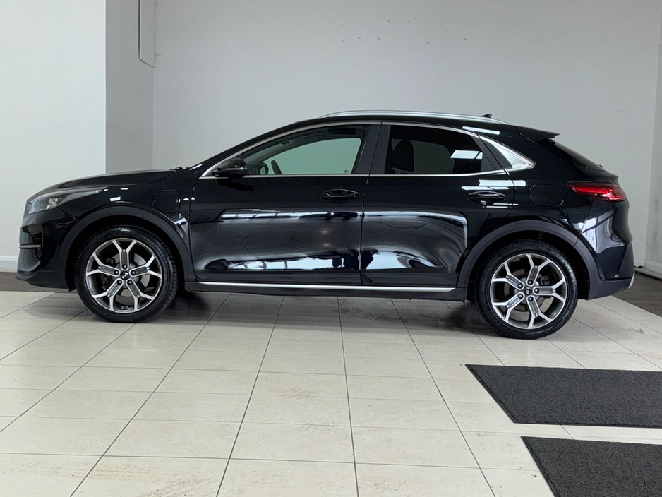 2020 Kia XCeed - image 8