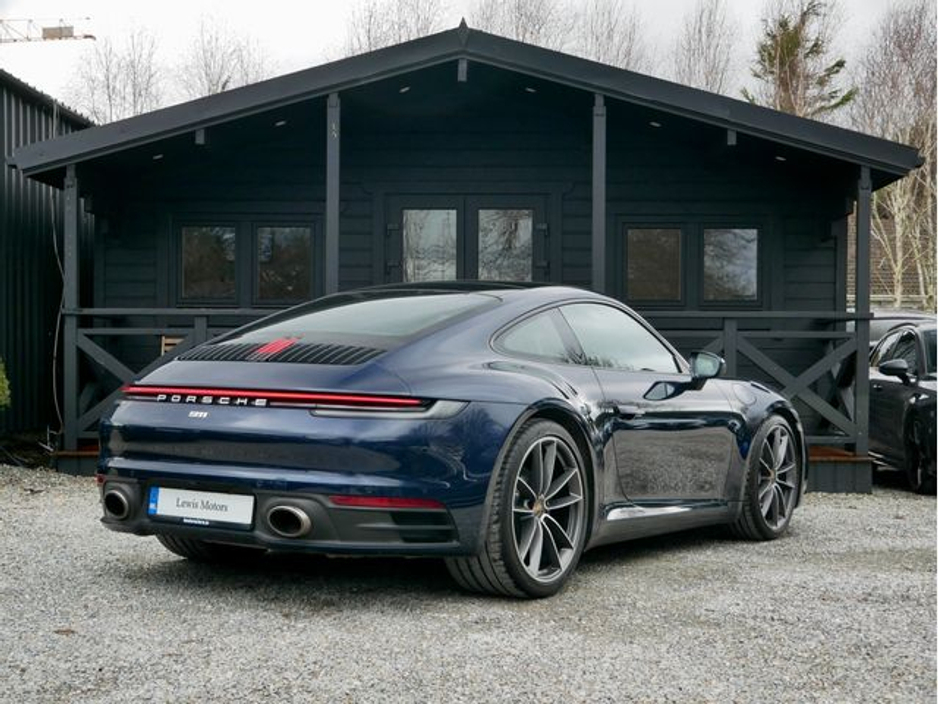 2022 Porsche 911 - image 6
