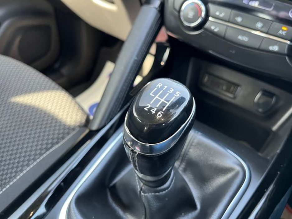 2016 Renault Kadjar - image 8