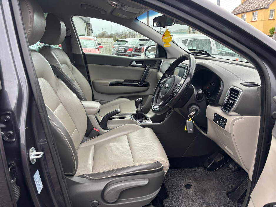 2017 Kia Sportage - image 9