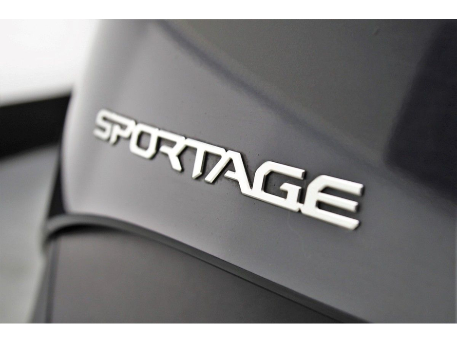 2023 Kia Sportage - image 32