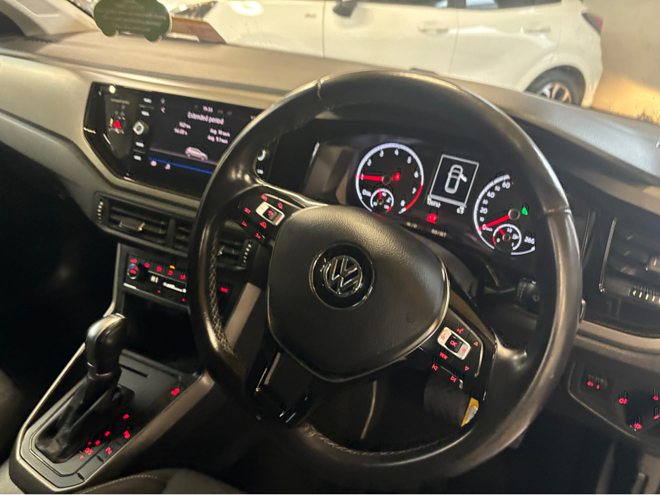 2018 Volkswagen Polo - image 10