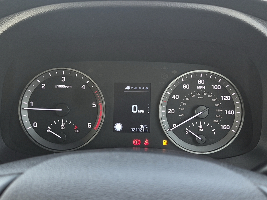 2017 Hyundai Tucson - image 21