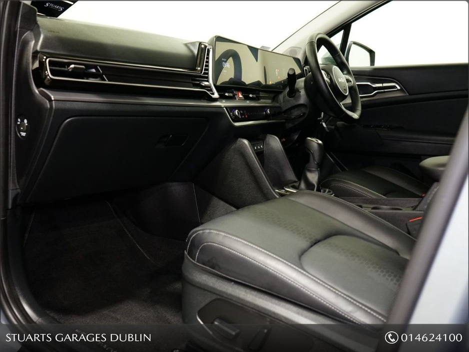 2025 Kia Sportage - image 12