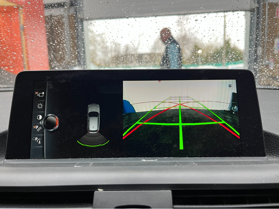 2017 BMW 1 Series - image 18