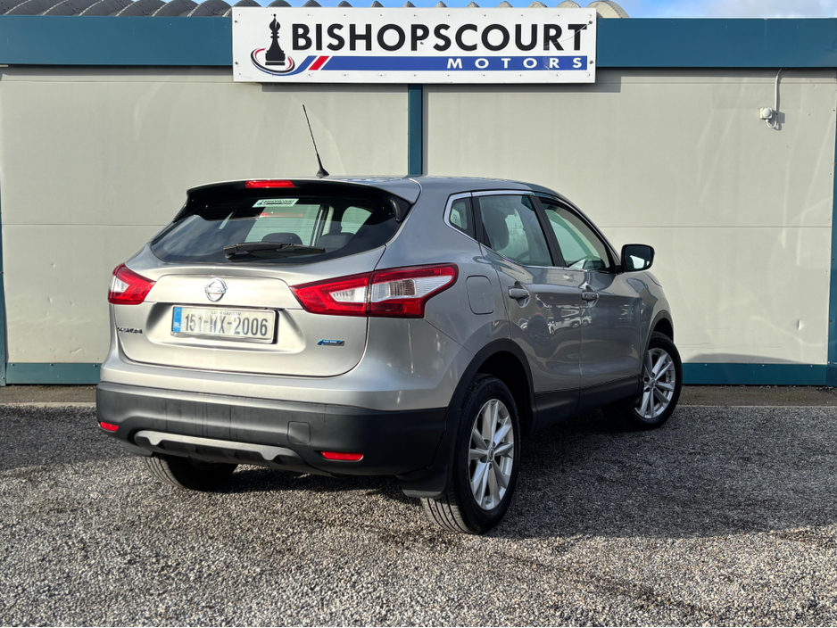2015 Nissan Qashqai - image 8