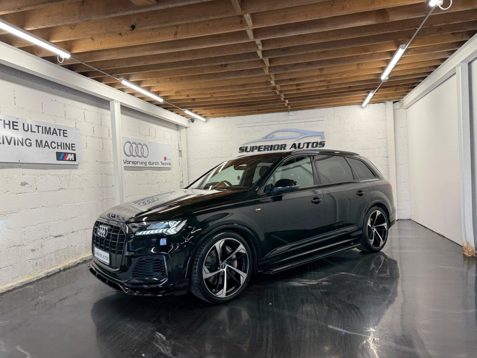 2021 Audi Q7 - image 2