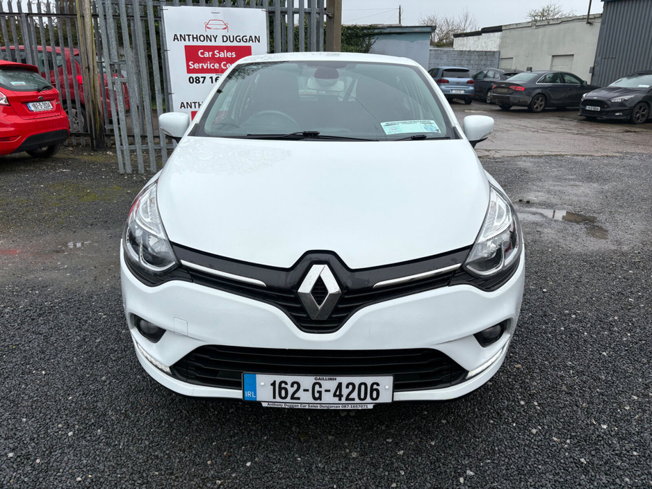 2016 Renault Clio - image 8