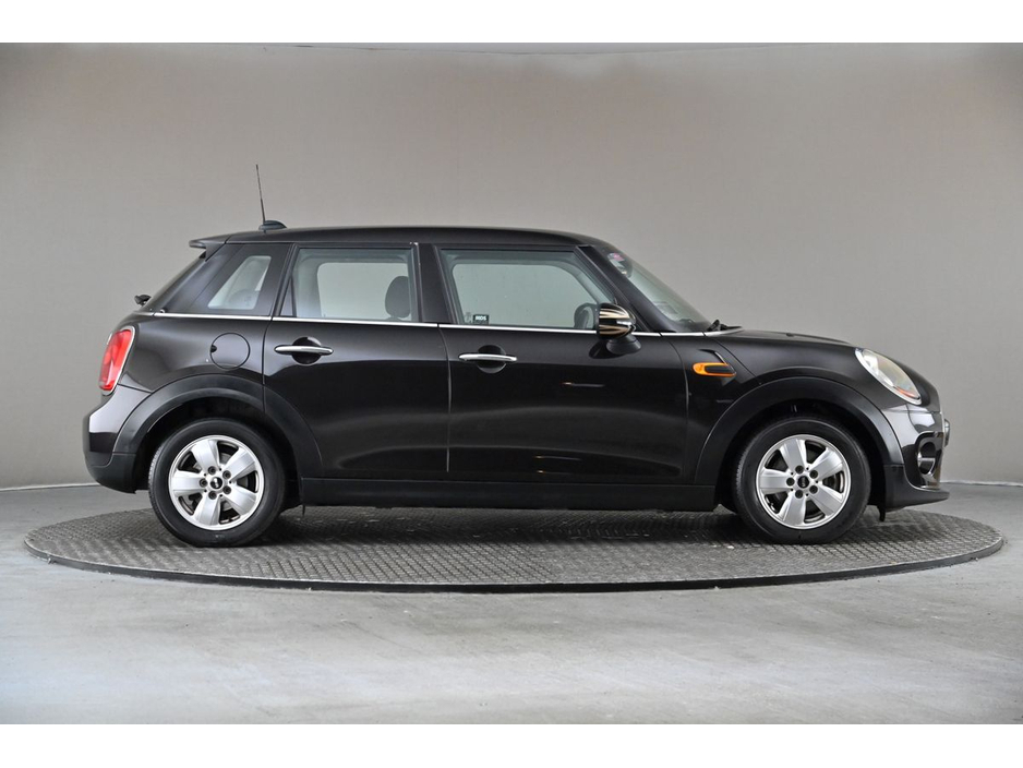 2016 MINI Hatch 1.5 AUTO 5DR *CARPLAY*ANDROID AUTO*1 YEARS WARRANTY* €15,890