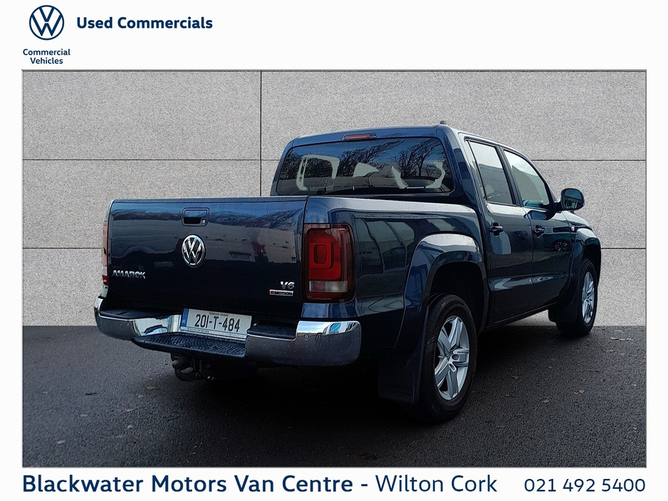 2020 Volkswagen Amarok - image 3