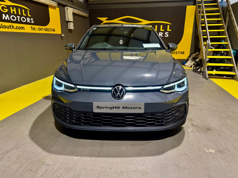 2022 Volkswagen Golf - image 5