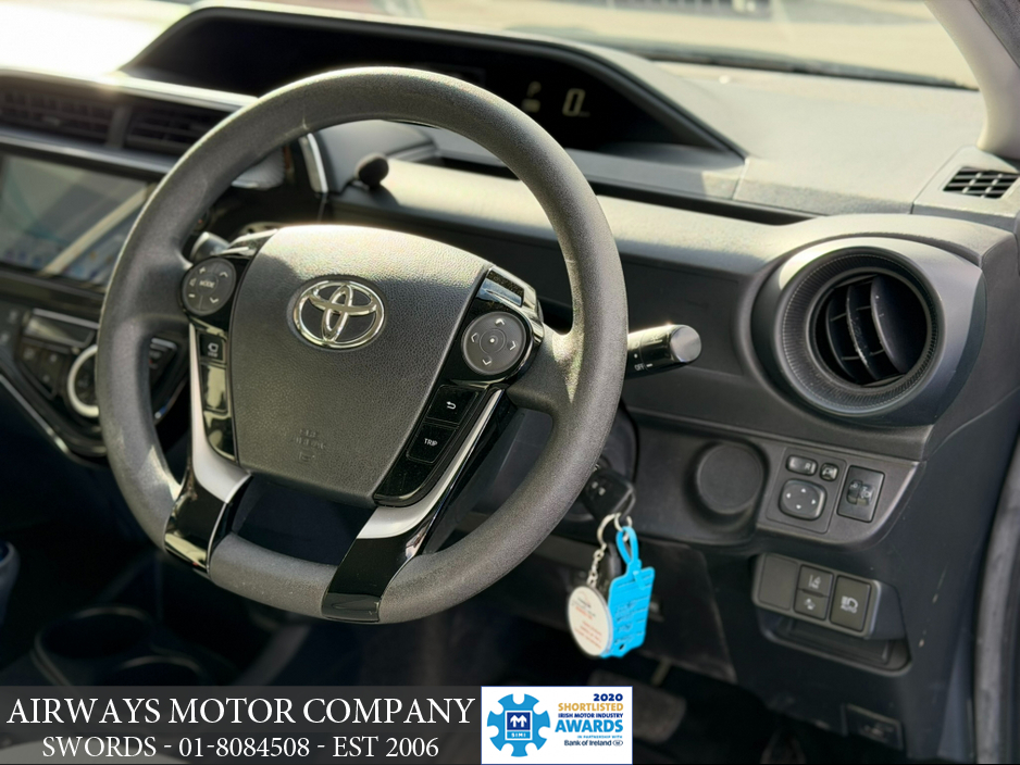 2020 Toyota Aqua - image 9