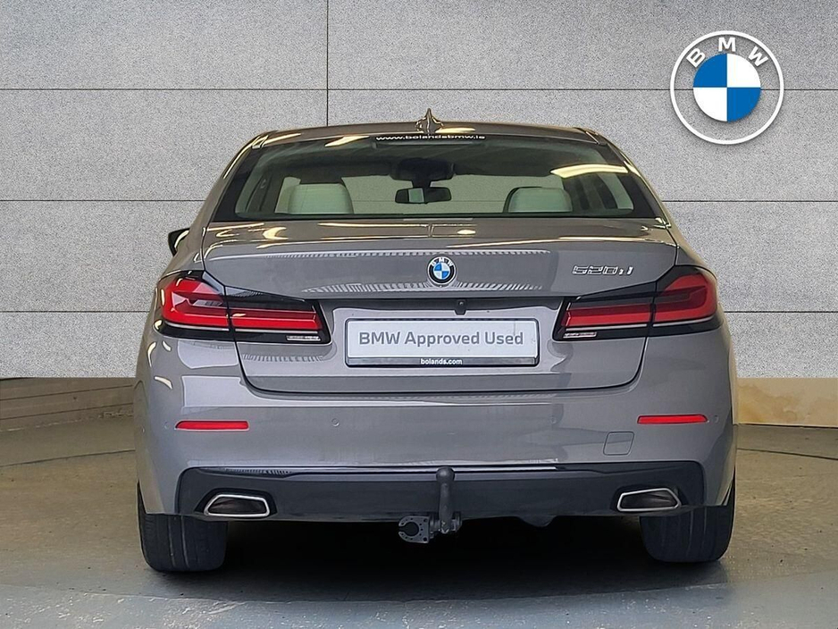 2022 BMW 5 Series - image 15