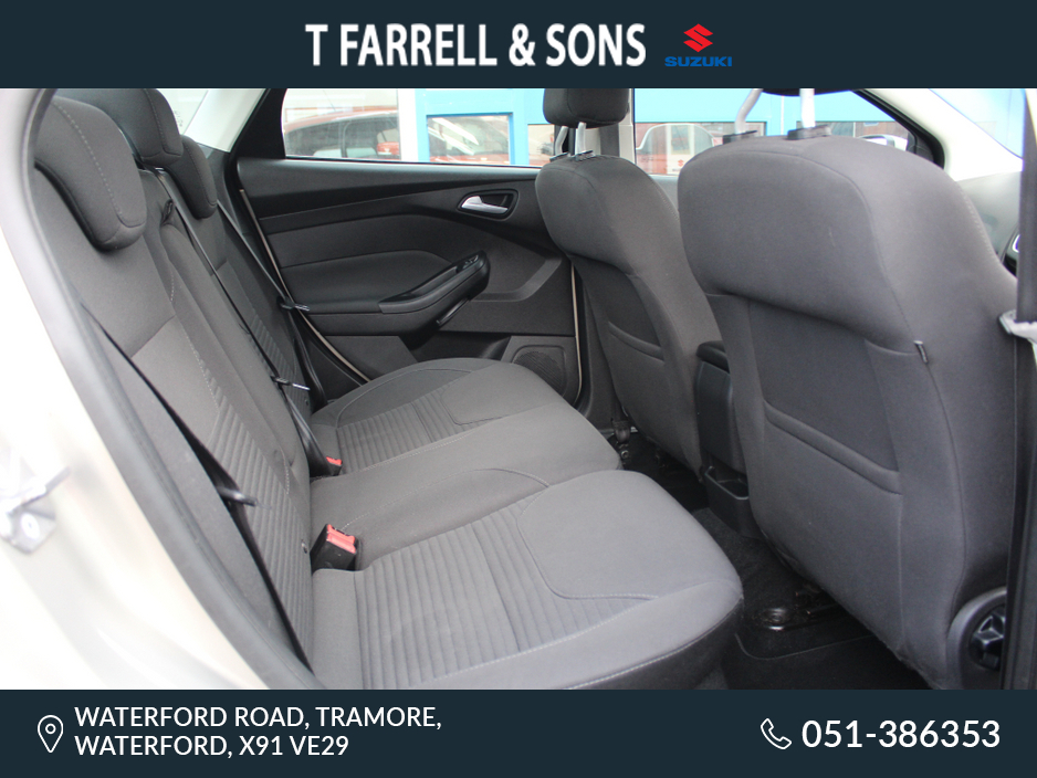 2018 Ford Focus - image 13