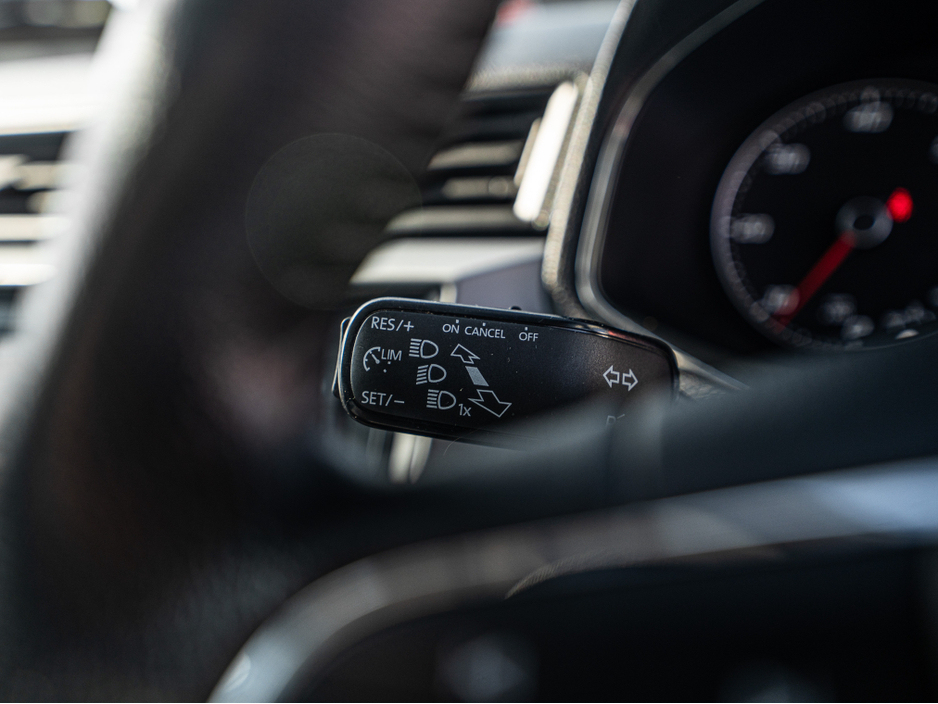 2018 SEAT Ibiza - image 20