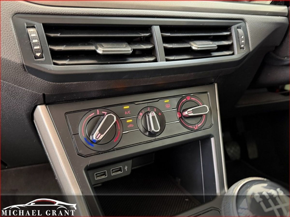 2018 Volkswagen Polo - image 22