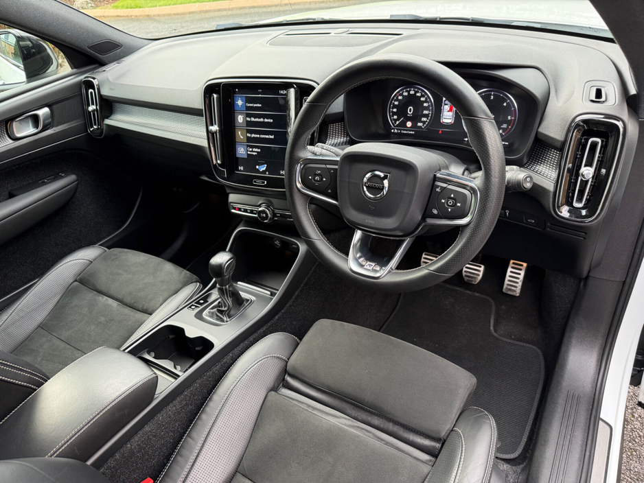 2018 Volvo XC40 D3 FWD MANUAL 150 R-DESIGN