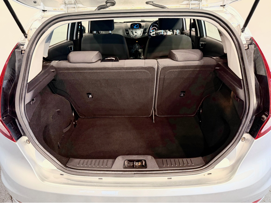 2014 Ford Fiesta ZETEC 1.25 60PS M5 4DR MCA €8,990