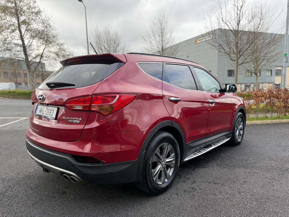 2014 Hyundai Santa Fe - image 5