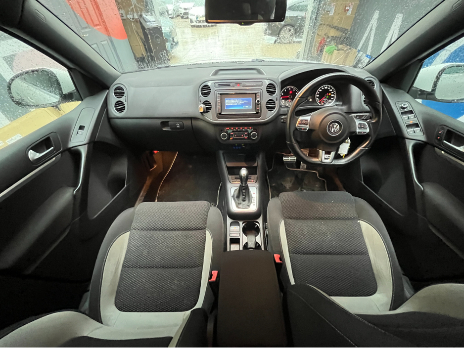 2014 Volkswagen Tiguan - image 13