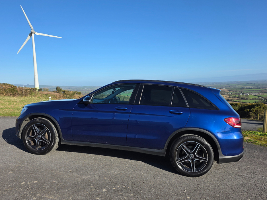 2021 Mercedes-Benz GLC Class - image 3