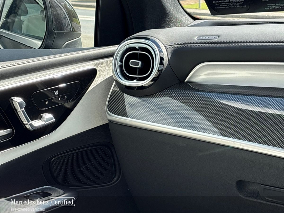 2024 Mercedes-Benz GLC Class - image 12