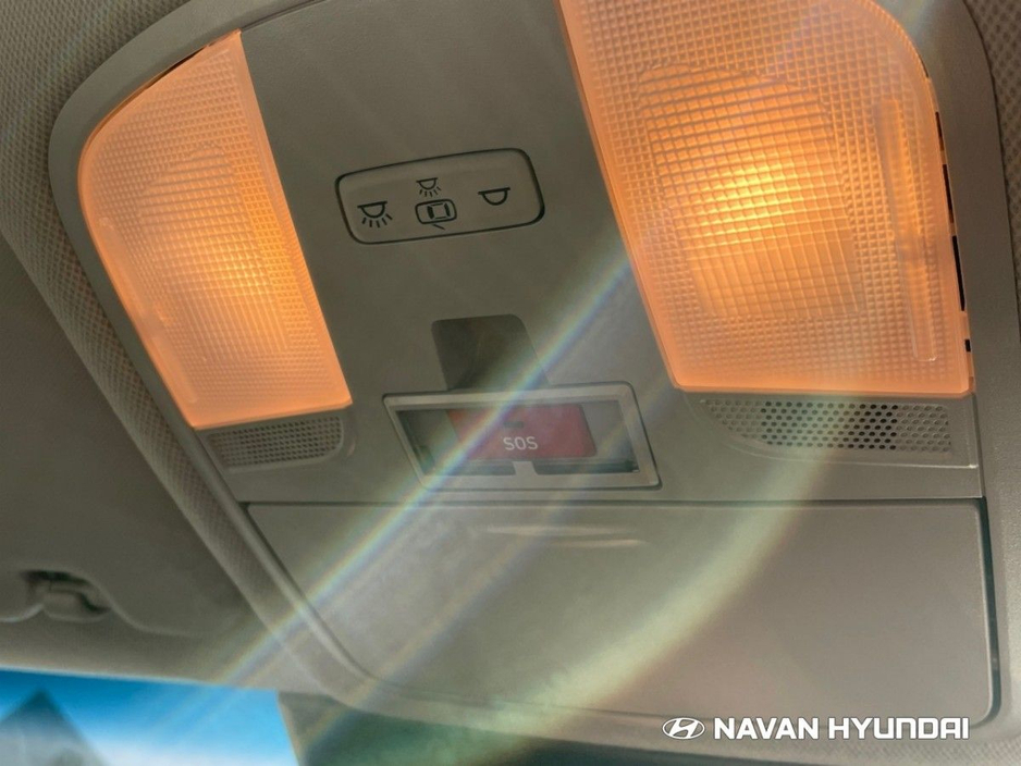 2022 Hyundai Kona EV Premium 64 kWh €21,850