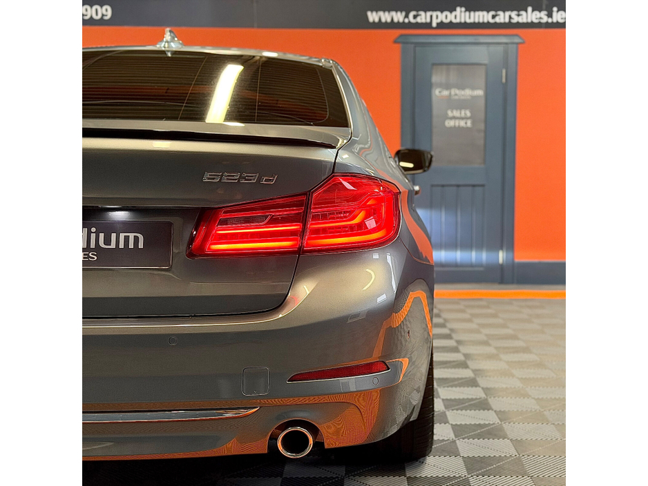 2017 BMW 5 Series 520d Luxury Auto €23,450